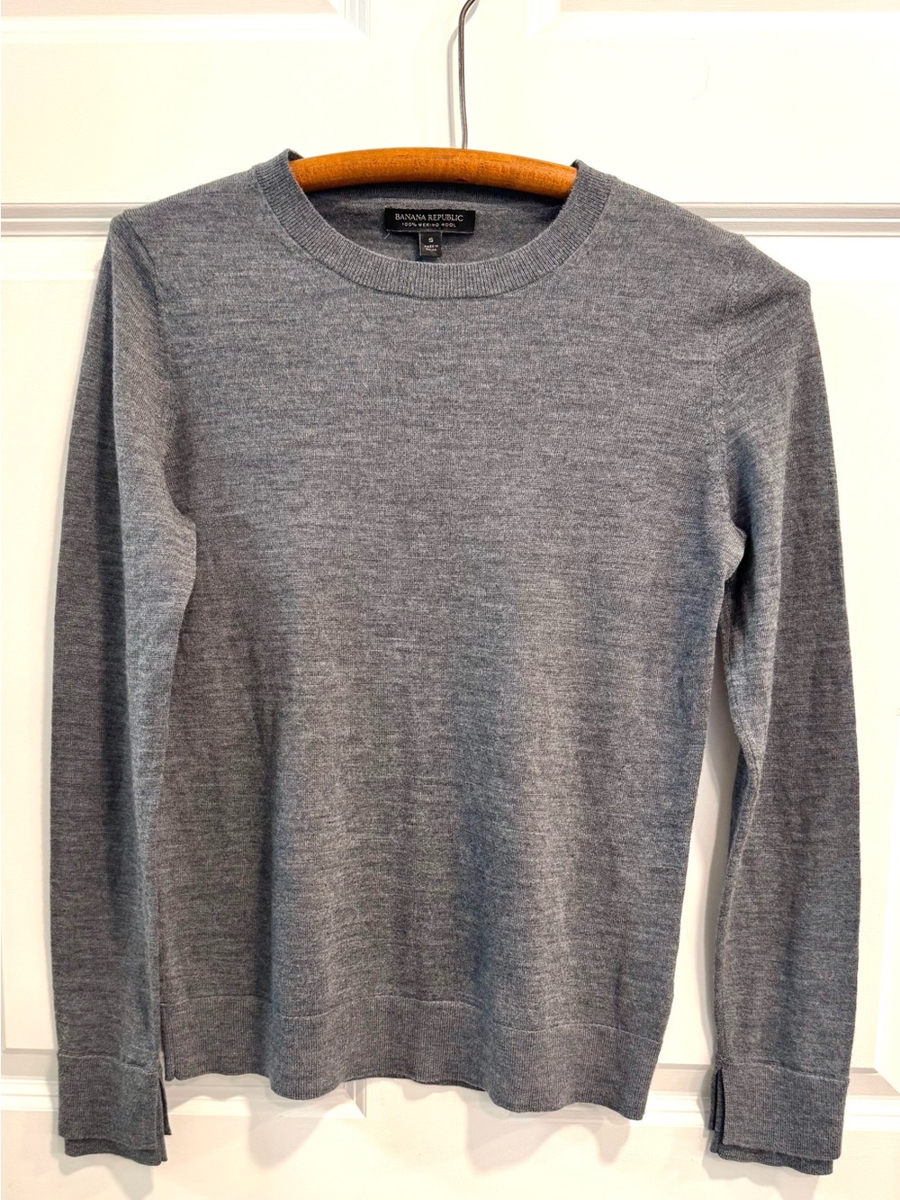 Banana Republic Grey 100% Merino Wool Sweater